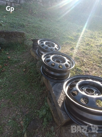 Оригинални джанти VW 6jx14/4x100/, снимка 2 - Гуми и джанти - 52502885