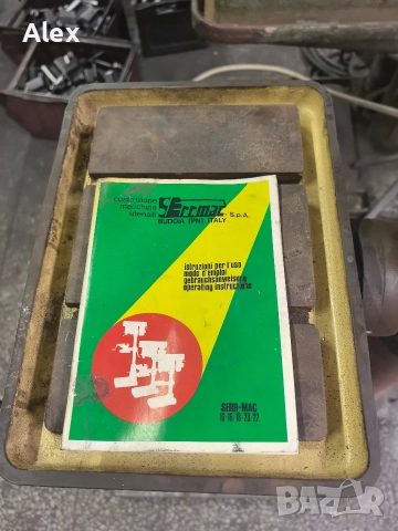 Колонна бормашина италианска в идеално състояние , снимка 8 - Бормашини - 52881560