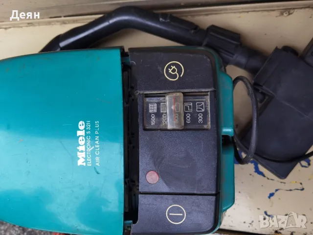 Miele прахосмукачка , снимка 2 - Прахосмукачки - 48744692