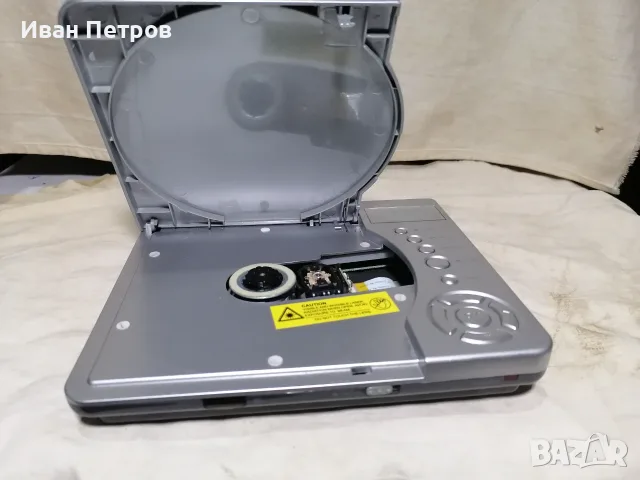 Продавам  ДВД  плеар за кола за дома, снимка 2 - Друга електроника - 51848417