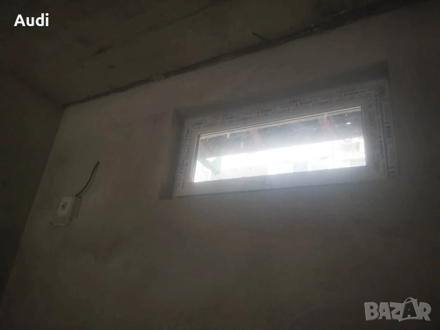 Собственик продавам масивен тухлен гараж с височина 4 метра кв. Зоната над PRAKTIKER Монтирана елект, снимка 7 - Гаражи и паркоместа - 53980974