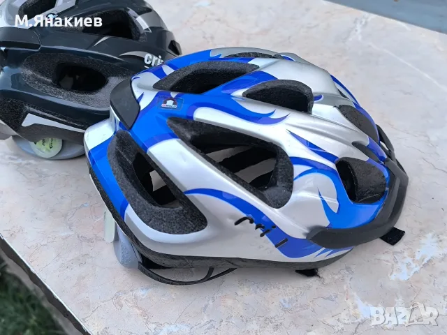 2 бр каски за велосипед и др., снимка 5 - Аксесоари за велосипеди - 55867726