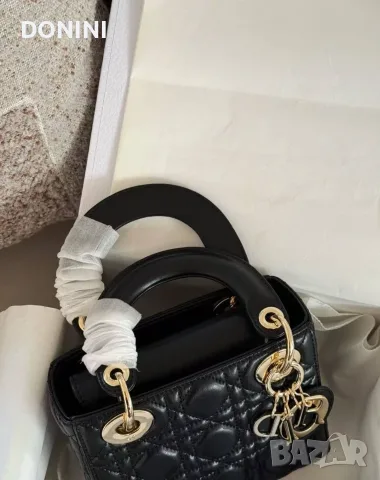 Christian Dior Дамска чанта, кожа, снимка 2 - Чанти - 56403443