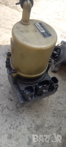 Хидравлична помпа Mazda 3 1.6 CD, снимка 2 - Части - 50756779