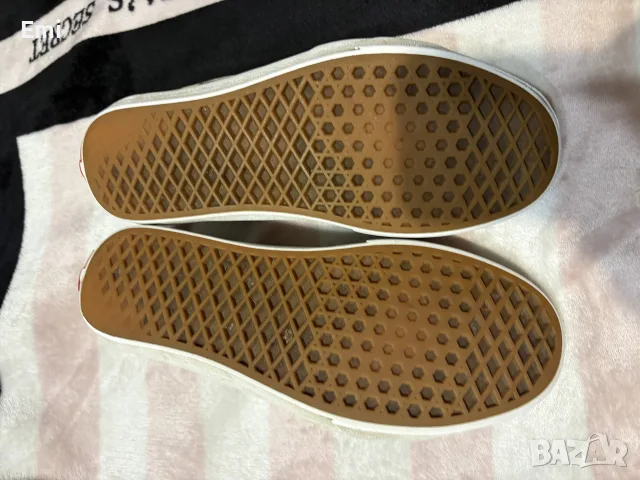 vans топ моделче , снимка 2 - Кецове - 55944687
