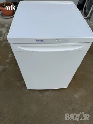 Малък фризер Либхер, снимка 5 - Фризери - 52197812