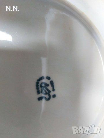 Продавам  20 бр чинии със златен кант , снимка 3 - Чинии - 31857353