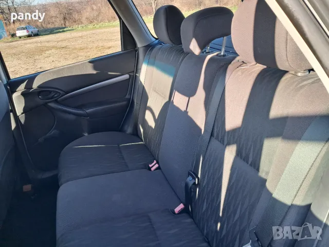 Ford Focus 1.6i 101к.с. 2004 комби, снимка 7 - Автомобили и джипове - 48454370