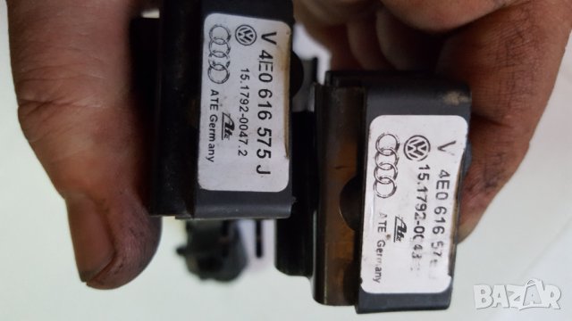 Сензор ускорение Ауди А8 4Е D3, снимка 3 - Части - 32077672