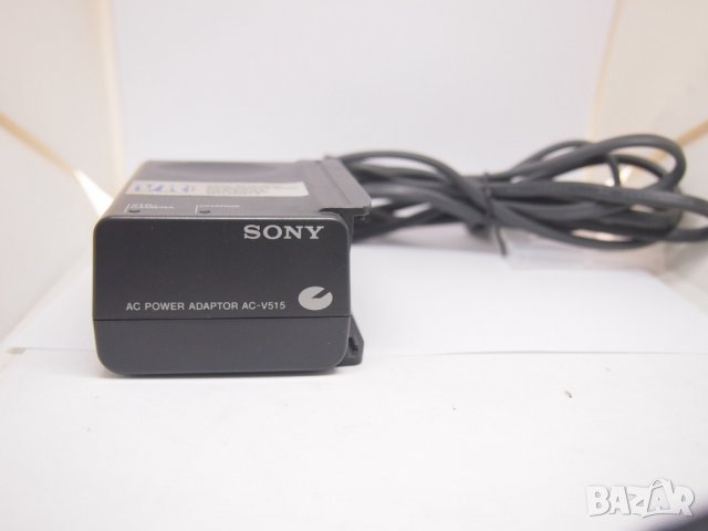 Оригинално зарядно Sony AC-V515 за батерии от серия NP-F, снимка 3 - Батерии, зарядни - 37442456