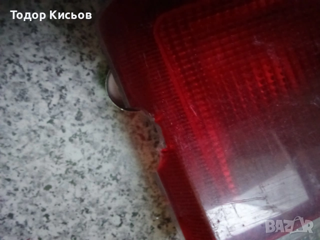 Оригинално стъкло за ляв стоп Renault 9, снимка 2 - Части - 54034911