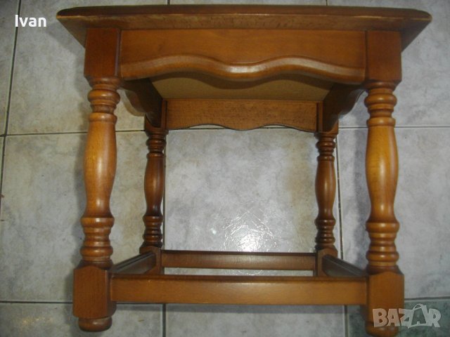 Малка Холандска/Нидерландска Помощна Масичка За Кафе С Плочки-Почти Нова-Отлично Състояние-Масивна, снимка 15 - Маси - 40063192