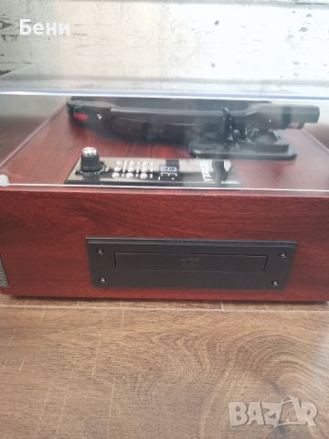 Продавам грамофон /CD/радио/Bluetooth с говорители чисто нов Victrola , снимка 2 - Грамофони - 37437010