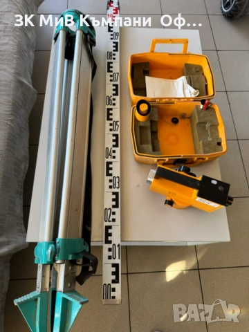 Теодолит Carl Zeiss Jena със статив