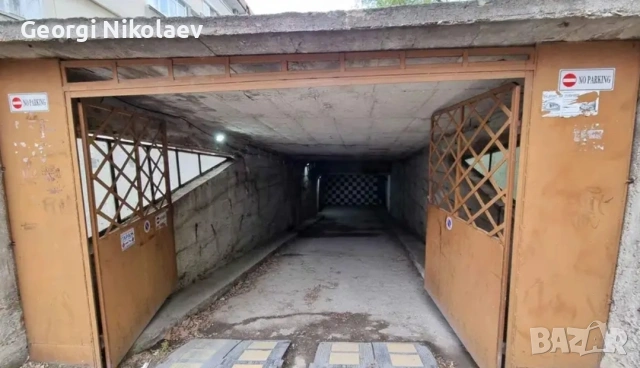 Гараж под наем до Стомотологията в Русе, снимка 2 - Гаражи и паркоместа - 53131015