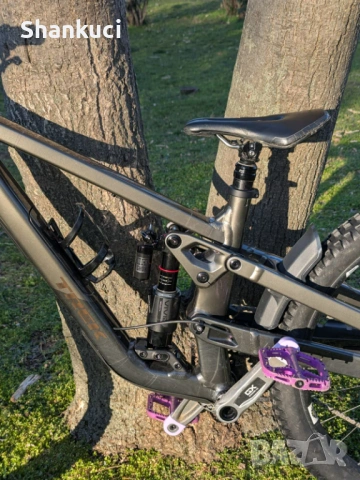 Trek Slash 9.8 GEN 6, AXS GX 2025, M размер, снимка 2 - Велосипеди - 53939197