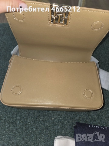 чанта Tommy Hilfiger , снимка 6 - Чанти - 52638859