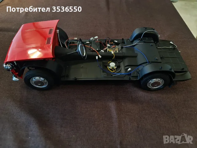 Lada 2101 Hachette 1:8 модел от списание Жигули, снимка 3 - Колекции - 49539746