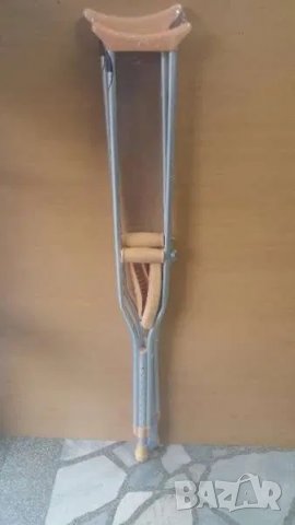 Патерици и Канадки Чисто нови !!!