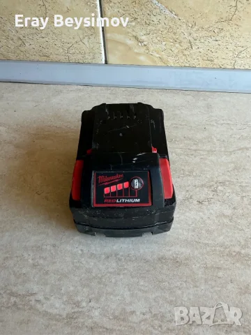 Зарядно устройство  и Батерия 5аh MILWAUKEE 18 V, снимка 8 - Винтоверти - 55963805