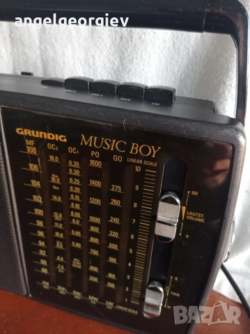 Радио Grundig Music Boy 170. 1985 г., снимка 4 - Радиокасетофони, транзистори - 52641214