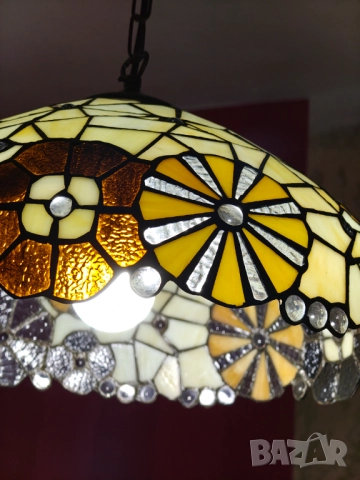 Абажур тип Тифани , снимка 4 - Лампи за таван - 52226313