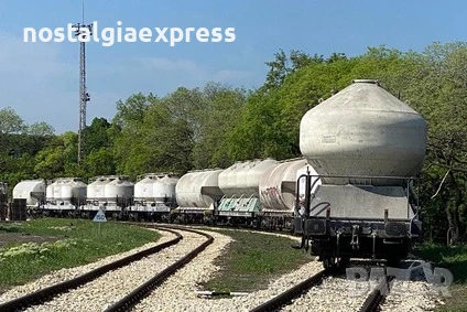 BDZ KMB ZementSiloWagen Piko Compatible / OBB БДЖ Циментовоз Пико съвместим, снимка 2 - Колекции - 51022078