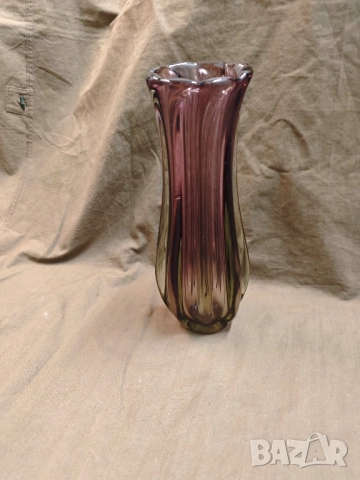 Продавам ваза цветно стъкло , снимка 6 - Вази - 52426024