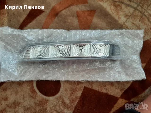 Мигач в огледалото за Кия Соренто 2(XM) 2009-2014, снимка 2 - Части - 55802975