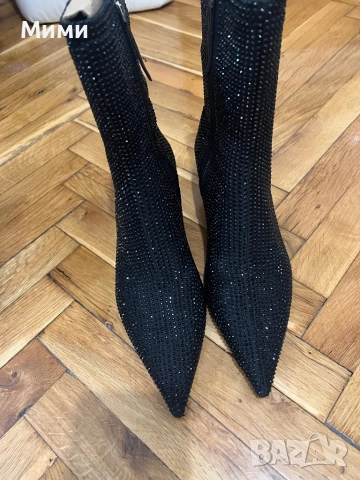 Уникални боти ZARA, снимка 3 - Дамски боти - 52863556