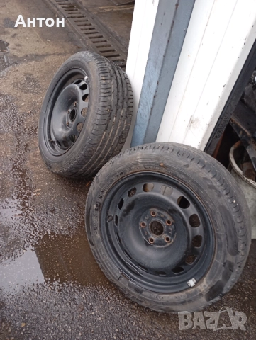 Гуми с джанти 2 бр . 205/55/16 за Фолксваген