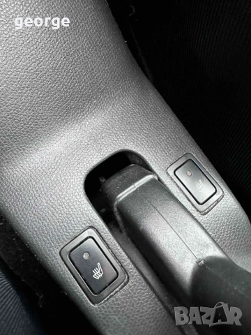 Suzuki Swift 1.3 DDIS Дизел Клима 2006 г, снимка 13 - Автомобили и джипове - 51919893