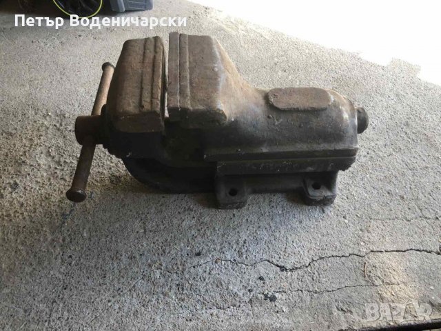 Продавам работещo  голямо шлосерско менгеме (20 cm) Изпращам с куриер до адрес