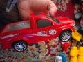 Червена количка , снимка 1 - Коли, камиони, мотори, писти - 42925896