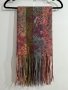 Красив дълъг и мек шал с дълги ресни в пастелен флорален десен