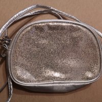 Нова малка сребърна чанта за рамо ръка с огледало, снимка 2 - Чанти - 37751212