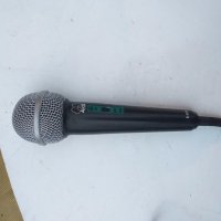 AKG D 40 S професионален микрофон, снимка 1 - Микрофони - 31175941