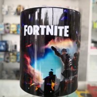 Бяла порцеланова чаша с изображение от компютърната игра FORTNITE, снимка 1 - Чаши - 29275188