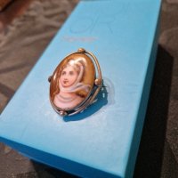 Изключително красива антикварна колекционерска френска порцеланова брошка , снимка 4 - Антикварни и старинни предмети - 42119912