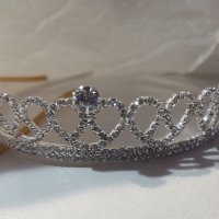 Брецели Диадема корона венец златиста сребриста детска дамска метална с камъни за коса глава, снимка 3 - Аксесоари за коса - 37657814
