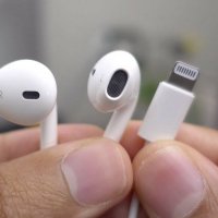 Apple EarPods с Lighting connector Оригинални Слушалки от iPhone X, снимка 2 - Слушалки, hands-free - 31277015