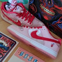 Nike Dunk Low SB StrangeLove Свети Валентин Нови Дамски Обувки Размер 39 Номер Кецове Маратонки Нови, снимка 1 - Маратонки - 39348768