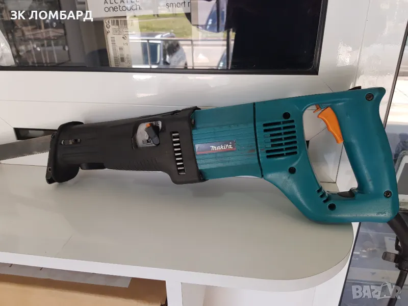 Саблен трион makita JR 3020, снимка 1