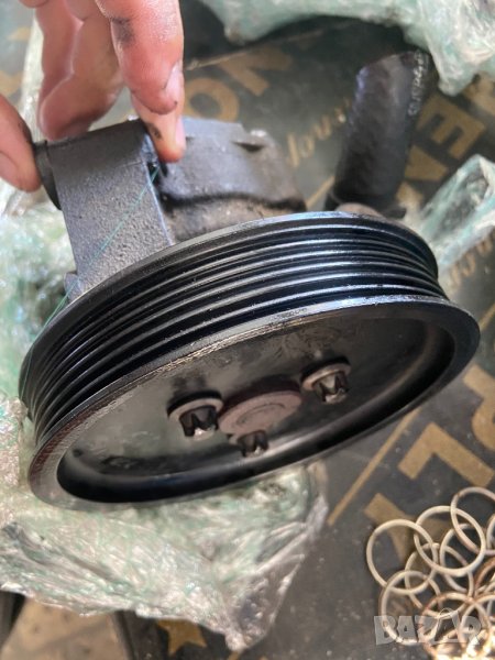 Хидравлична помпа мерцедес ц класа е класа w203 w209 w211 , снимка 1