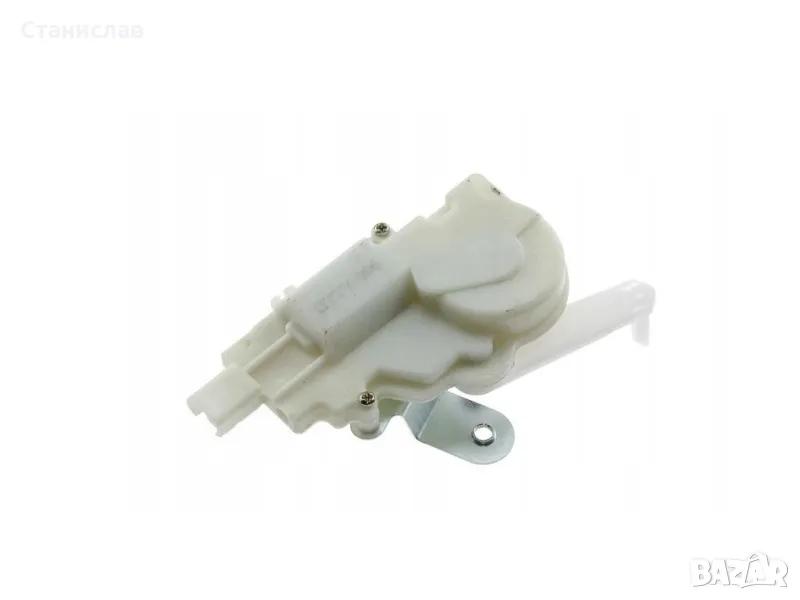 Toyota Yaris Машинка за заключване на багажник, снимка 1