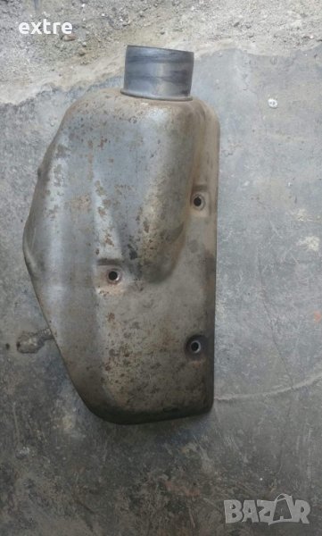 Предпазна част над изпусквателният колектор за голф 3 1.6 1.4 Volkswagen Golf III , снимка 1