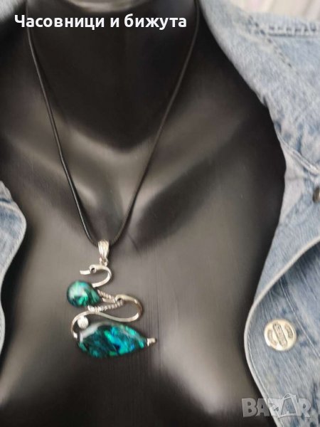 Красиво колие с лебеди, снимка 1