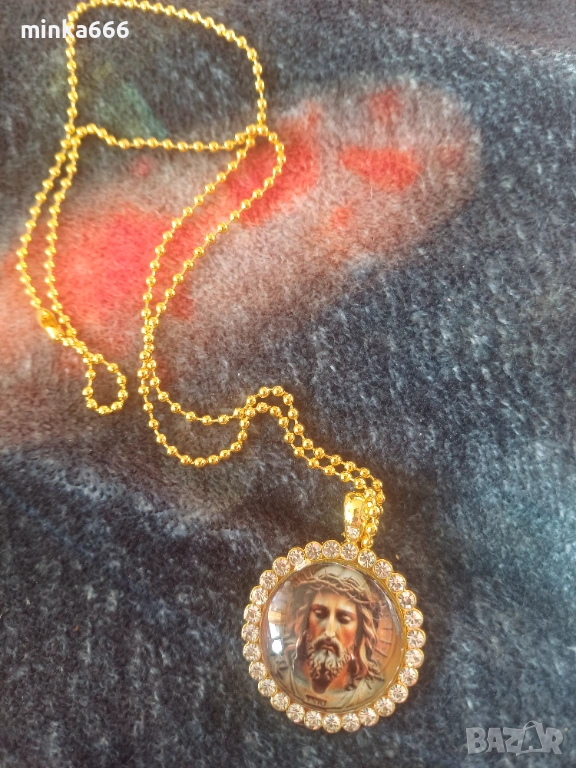 Колие с медальон, снимка 1