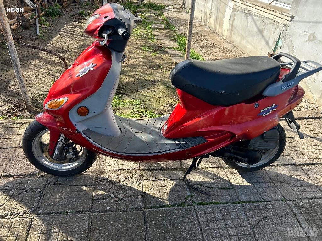 Скутер Кимко 50, снимка 1