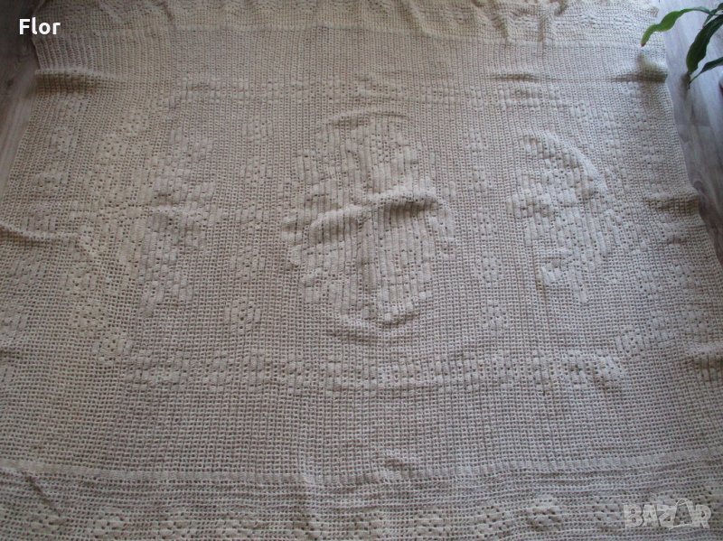 Кувертюра, плетена на една кука, снимка 1
